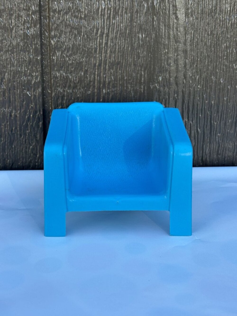 Vintage 1973 Mattel Barbie Dreamhouse Blue Plastic Dollhouse Arm Chair Furniture